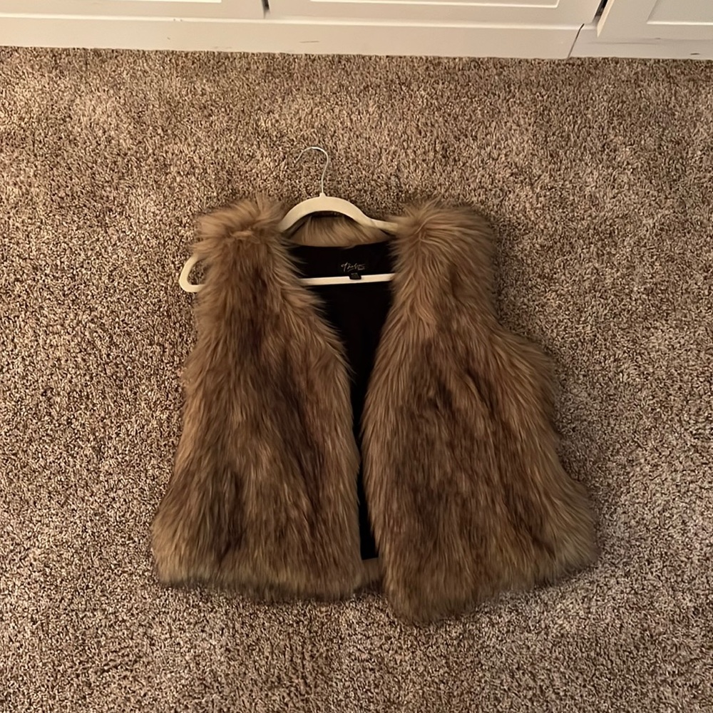 Fur vest